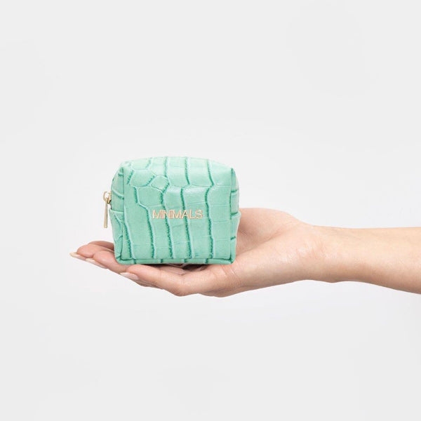 Aquamarine 20-Piece Everyday Carry Kit